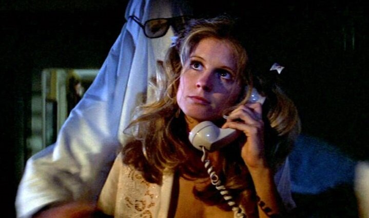 Кадр из фильма "Хэллоуин" 1978 г.