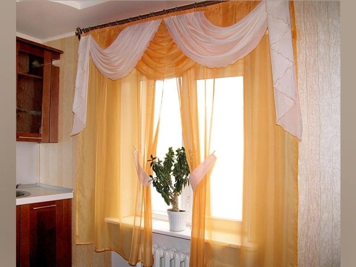 Шторы на кухню с ламбрекеном длинные
