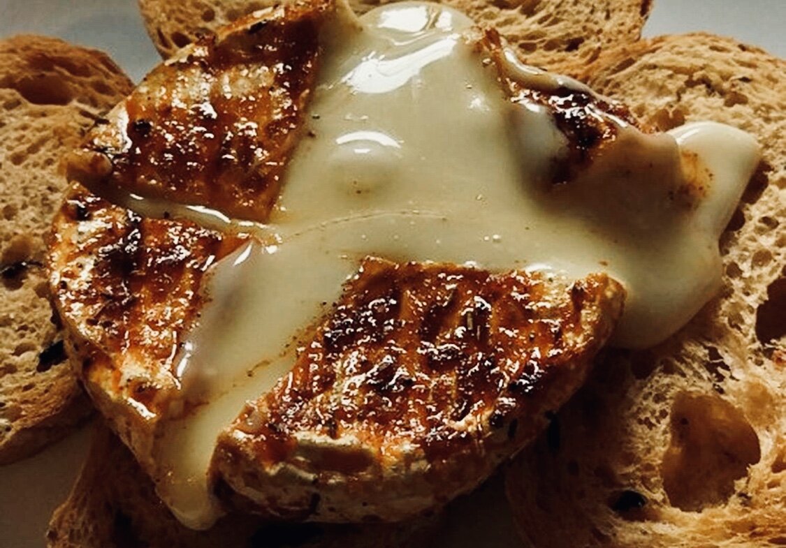 Жаренный сыр Гермелин( фото с просторов интернета)