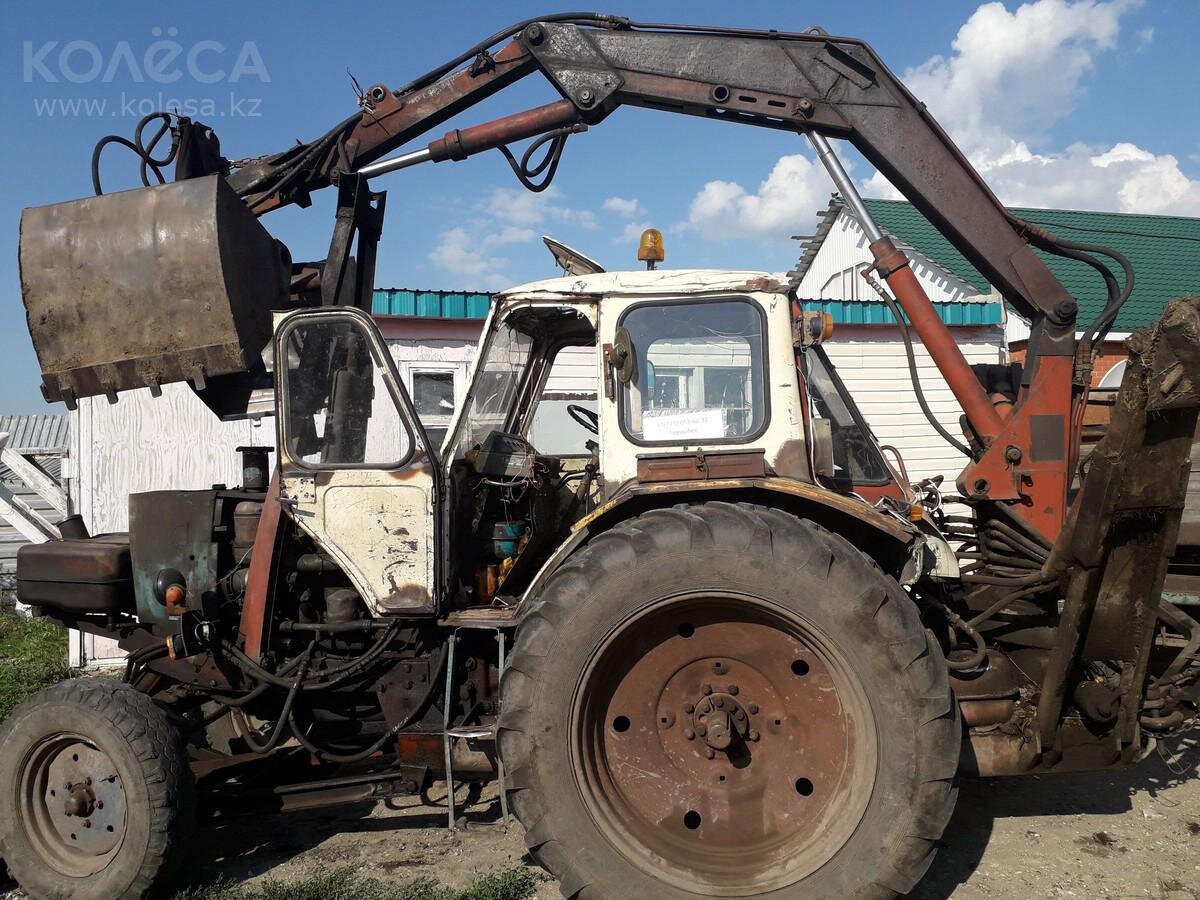 Погрузчик на базе ЮМЗ 6