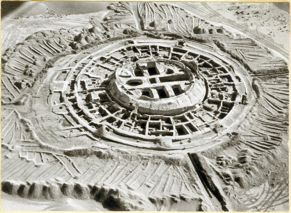 Кой-Крылган-Кала,  древнее сооружение, тайны цивилизаций