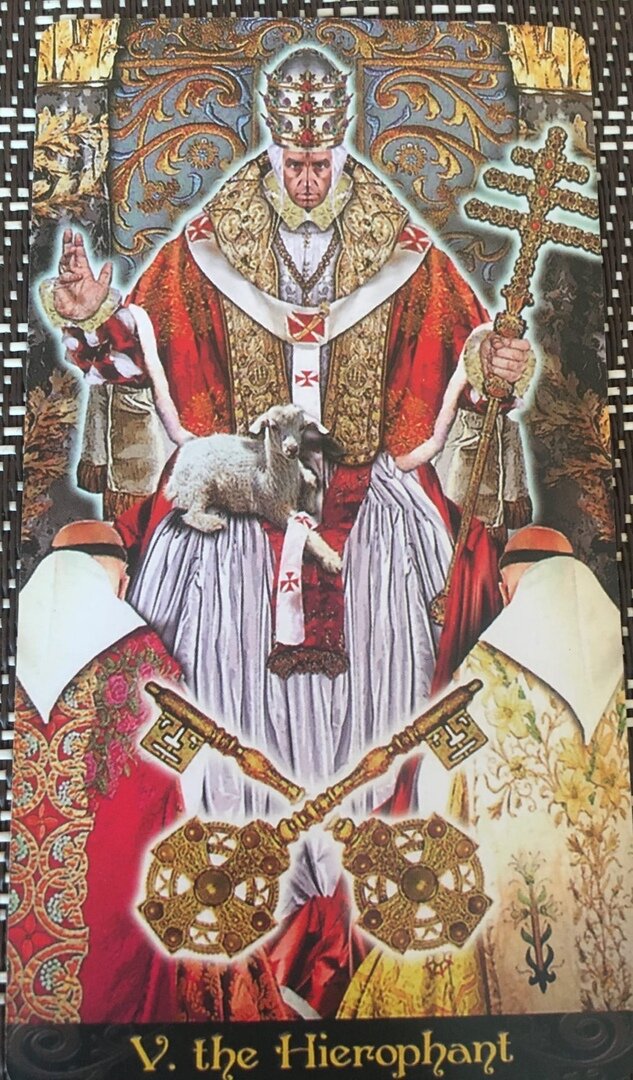 Иерофант