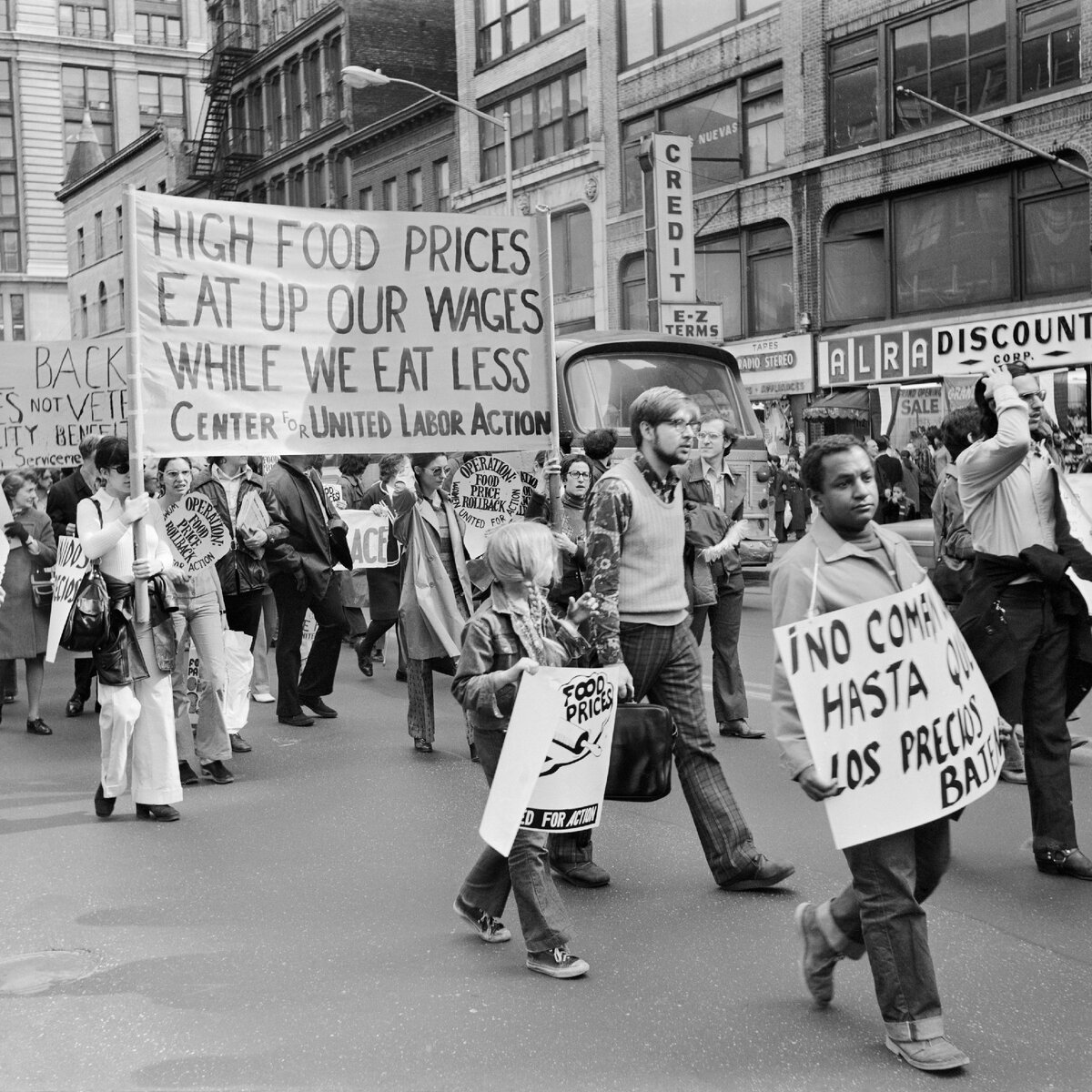 Staglfation protests in US