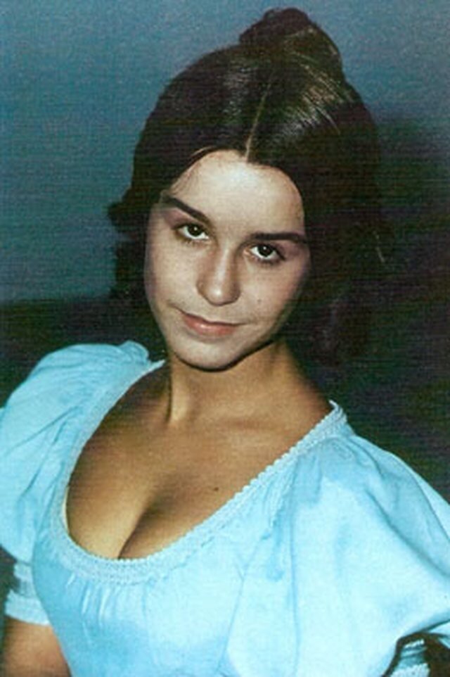 Луселия Сантуш в молодости. Фото из открытых источников