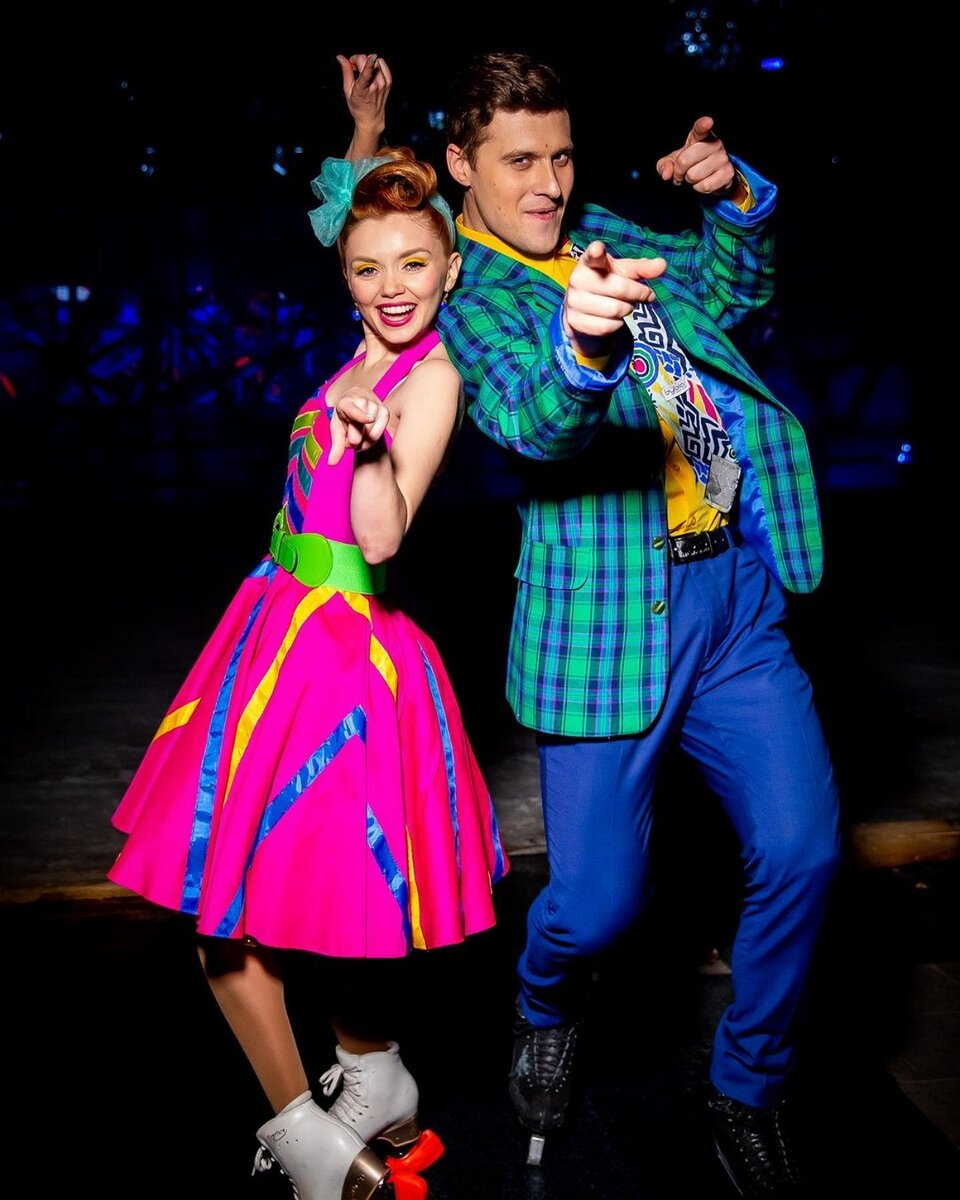 Победители шоу «Ледниковый период 2020» Ольга Кузьмина и Александр Энберт. Источник фото: Инстаграм @kuzmummy