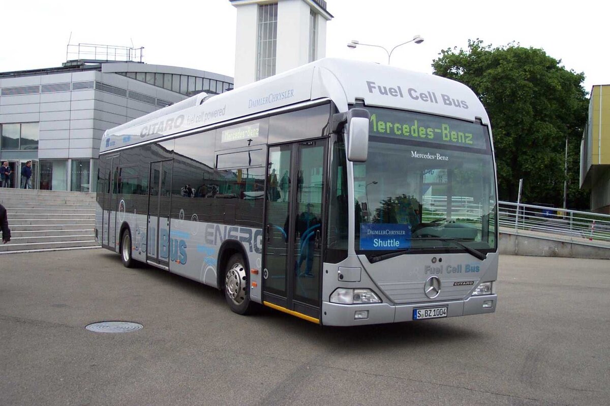 © Aktron / Wikimedia Commons / CC BY-SA 3.0 (Автобус Mercedes-Benz Citaro на водородных топливных элементах)