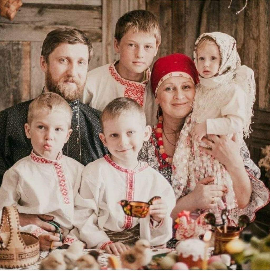 В Год семьи акция "Семь добрых слов" собрала уже более 100 тысяч слов о семье, л