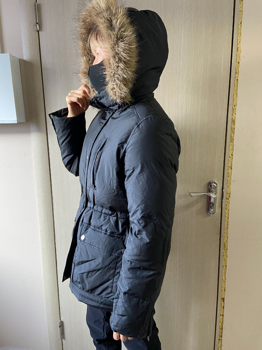 Пуховик DKNY размер M цена 750 рублей