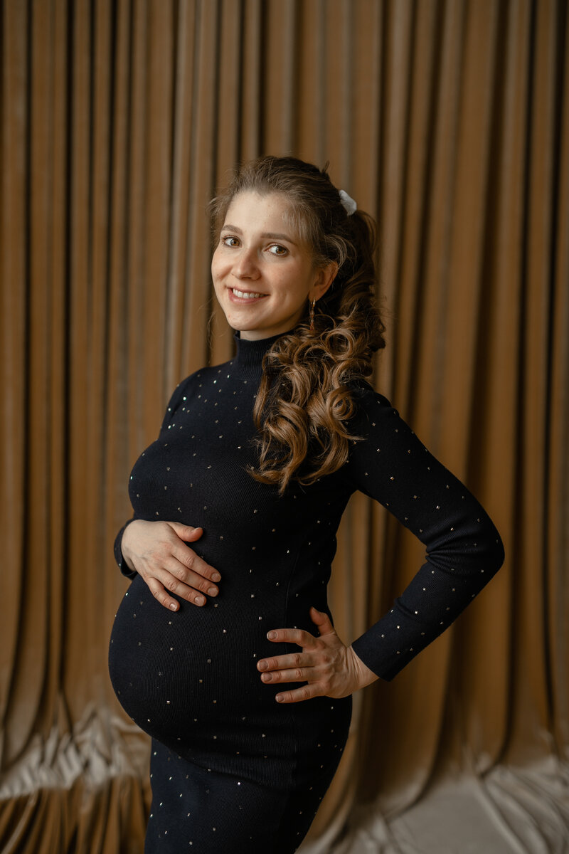 Это я, София Олеговна, практикующий врач акушер-гинеколог и мама троих детей.❤️❤️❤️❤️❤️