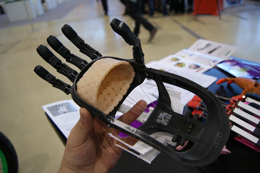 Устройство тягового протеза