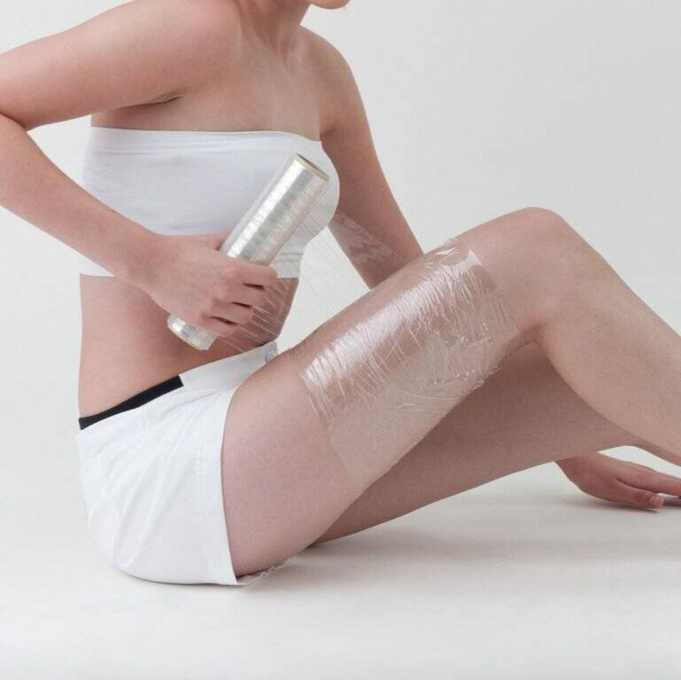 Обертывания помогают улучшить циркуляцию крови и лимфы, улучшая состояние кожи.