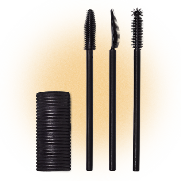 
купить£10Тушь Naked Mascara, LushПродукт представлен в четырех оттенках: Orca (черный), Earth (коричневый), Reef (коралловый) и Ocean (голубой). В состав туши входят органическое масло какао для кондиционирования ресниц и масла иллипе и купуасу для их смягчения. Японский воск придает ресницам четкость, а рисовые отруби и канделильский воск способствуют равномерному распределению цвета. Lush говорят, что для использования продукта необходимо намочить щеточку и поместить ее в тушь, затем повернуть внутри, набрать цвет и нанести на ресницы. Итог: невесомое прокрашивание и распахнутый взгляд.