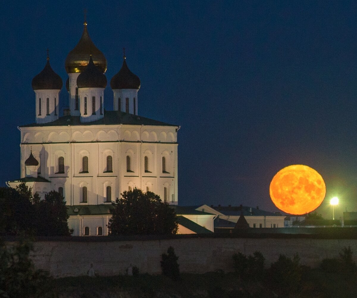 луна сейчас фото