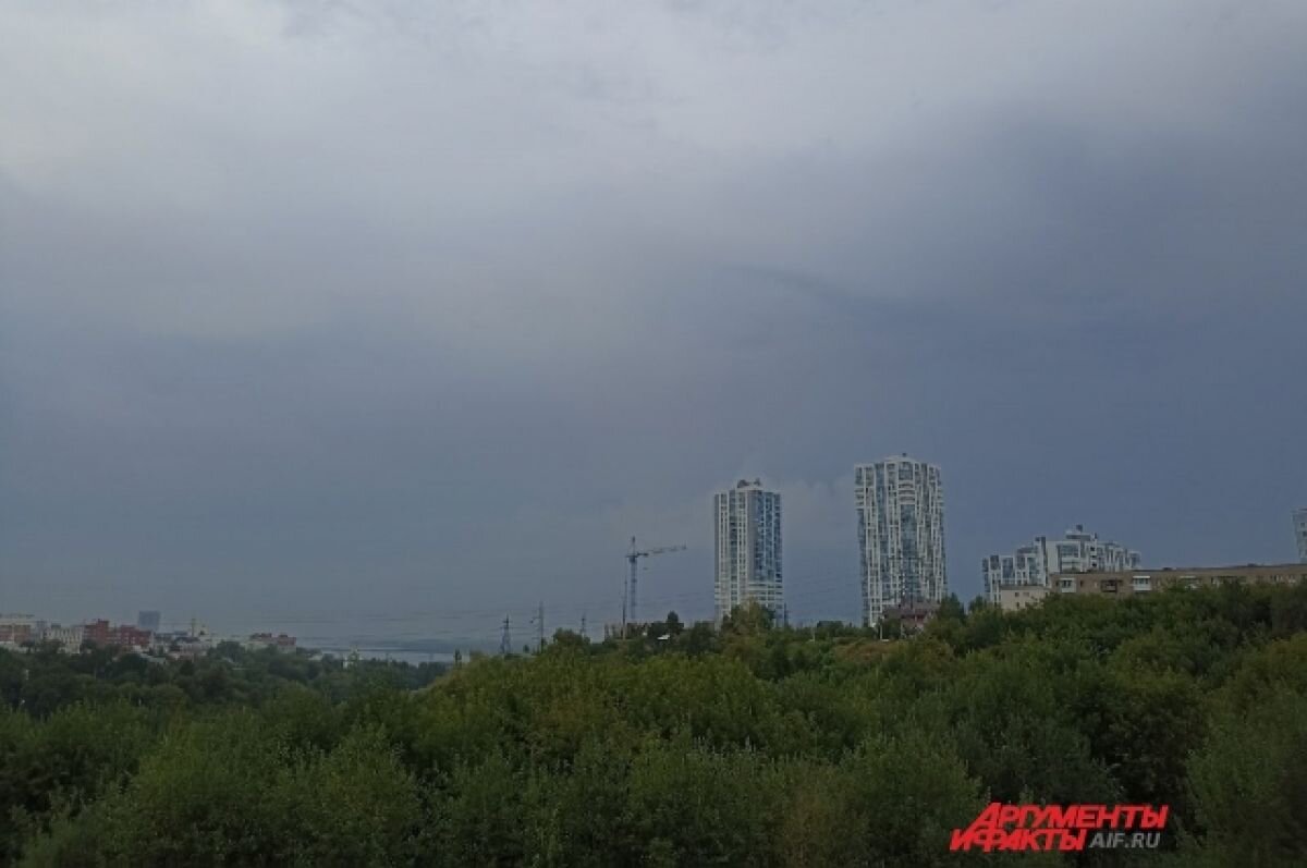    На западе Перми прошла неожиданная гроза с ливнем