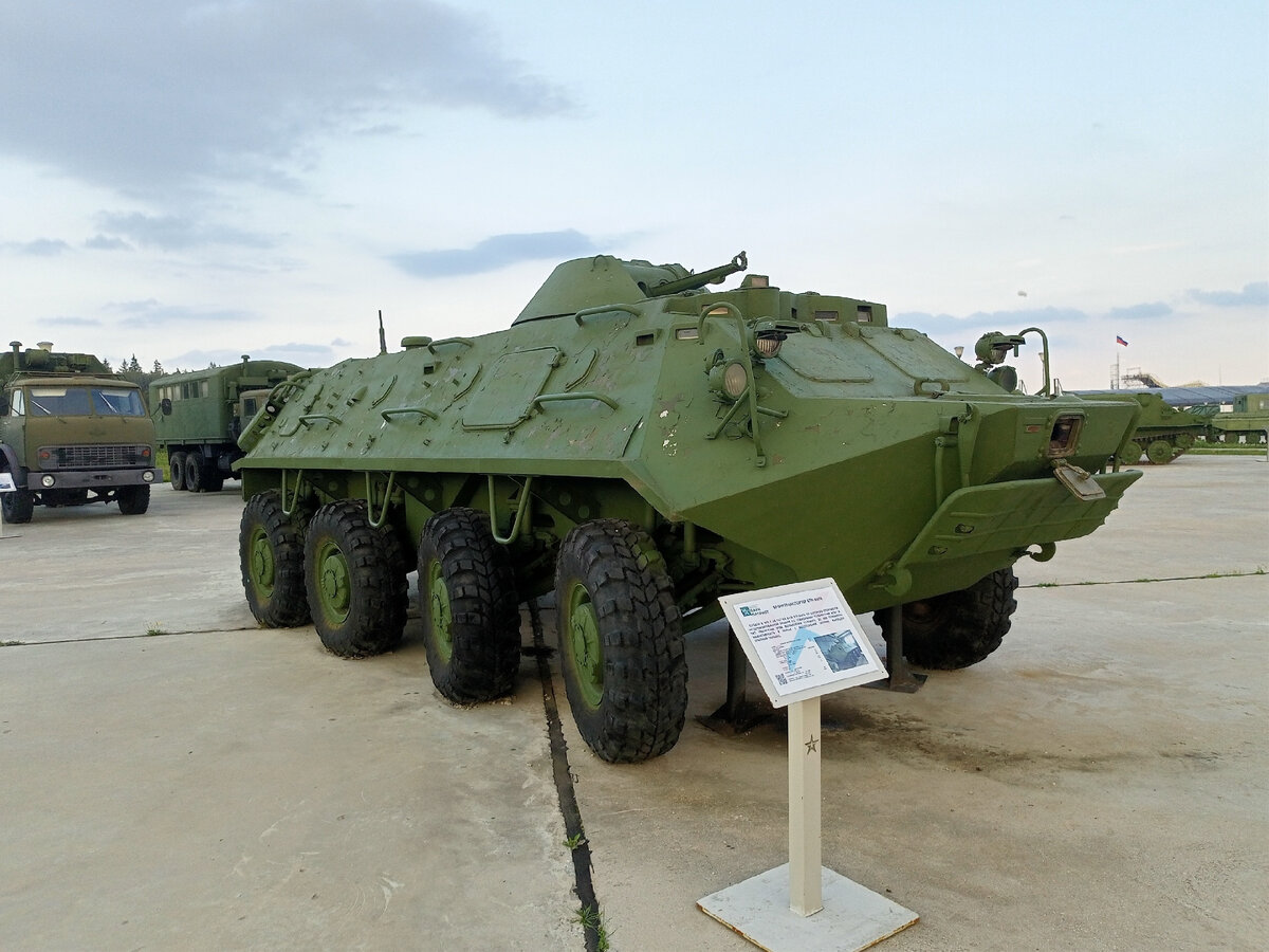 БТР-60ПЗ (тот же ПБ, но с увеличенными углами наводки пулеметов)