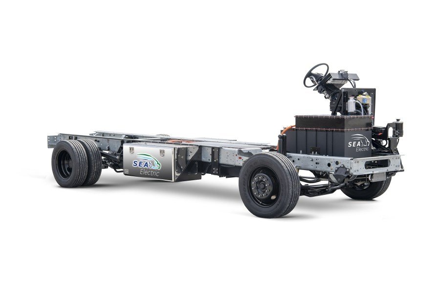 SEA Electric представила электрические грузовые шасси