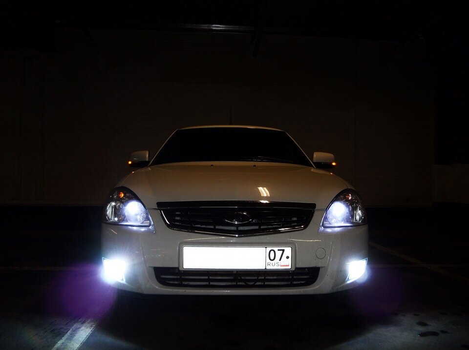 Диоды приора 1 задние фонари. Задние лампы подсветки номера приора на диоды. Диоды приора. Диодные катафоты приора хэтчбек. Диоды приора.