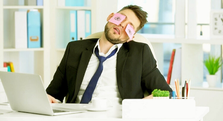 Типичный офисный работник