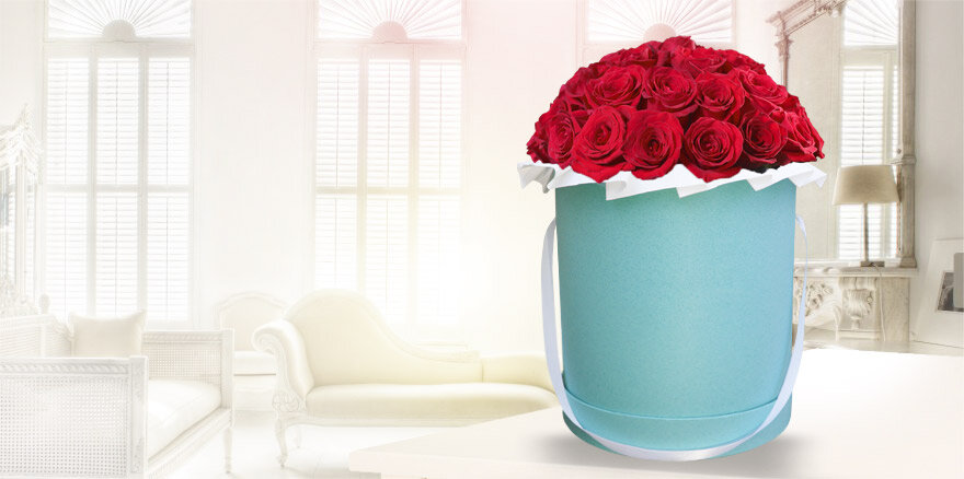 На руке, дарящей розы, всегда останется их аромат. 
Древняя китайская пословица