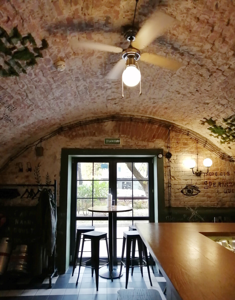 Camorra pizza e birra, москва, большой спасоглинищевский переулок. Camorra ковенский. Pizzeria павелецкая. Camorra павелецкая. Camorra pizza спб улица.