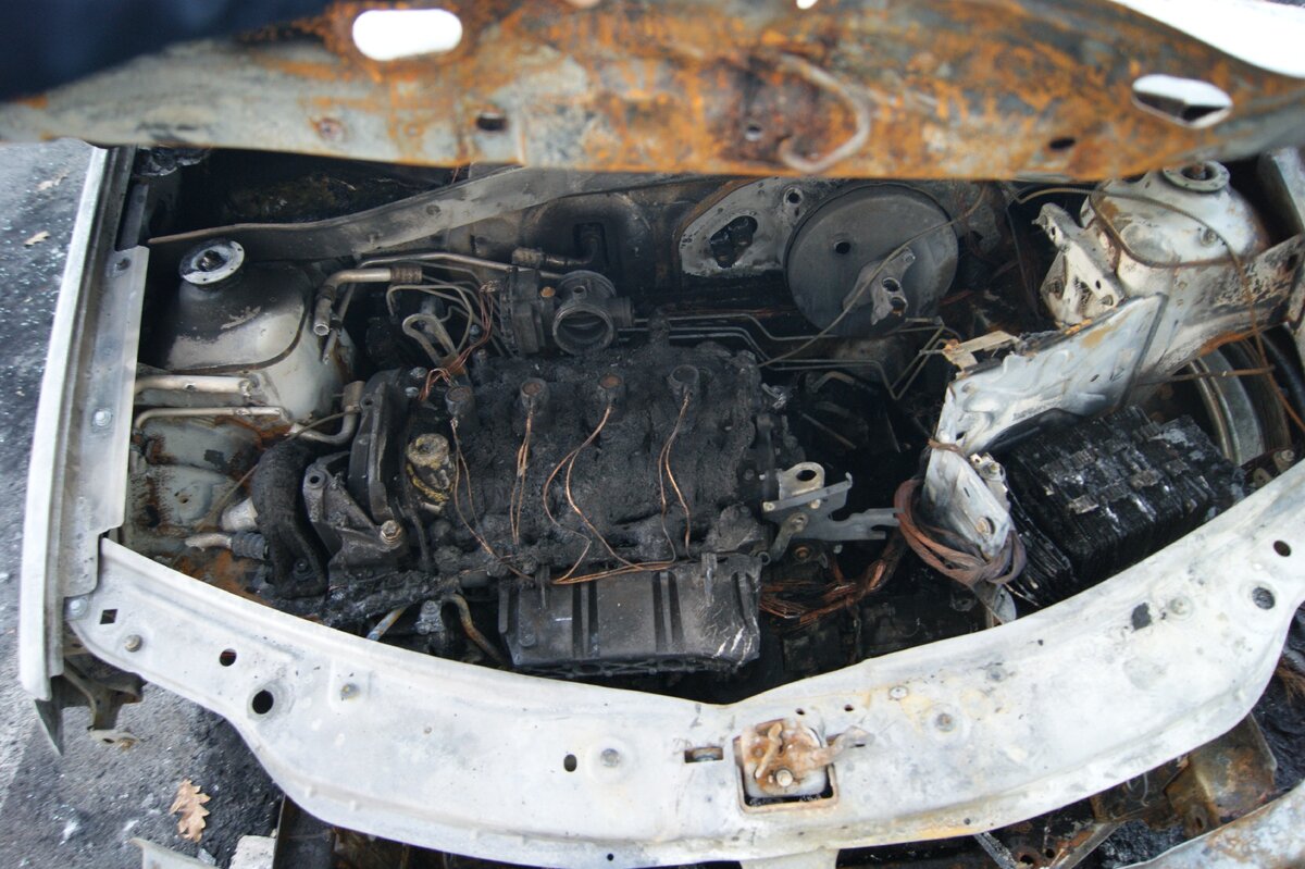 Фото автомобиля пострадавшего от рук злоумышленников. 