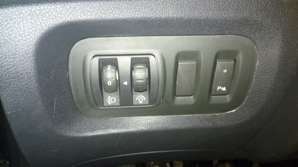 кнопка esp рено меган 2. отключить renault. отключить renault. функция ограничения скорости на автомобиле. кнопка старт стоп рено.