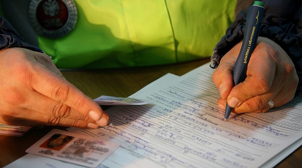 Вызывают в ГАИ для составления протокола