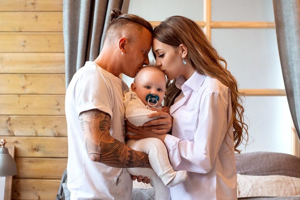 Рома не хочет возвращать Алёну
​Фото: Архив Dom2Life.ru