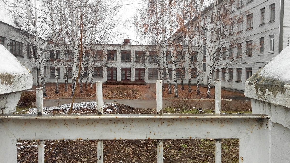 Примерно так выглядела школа, фото из открытых источников