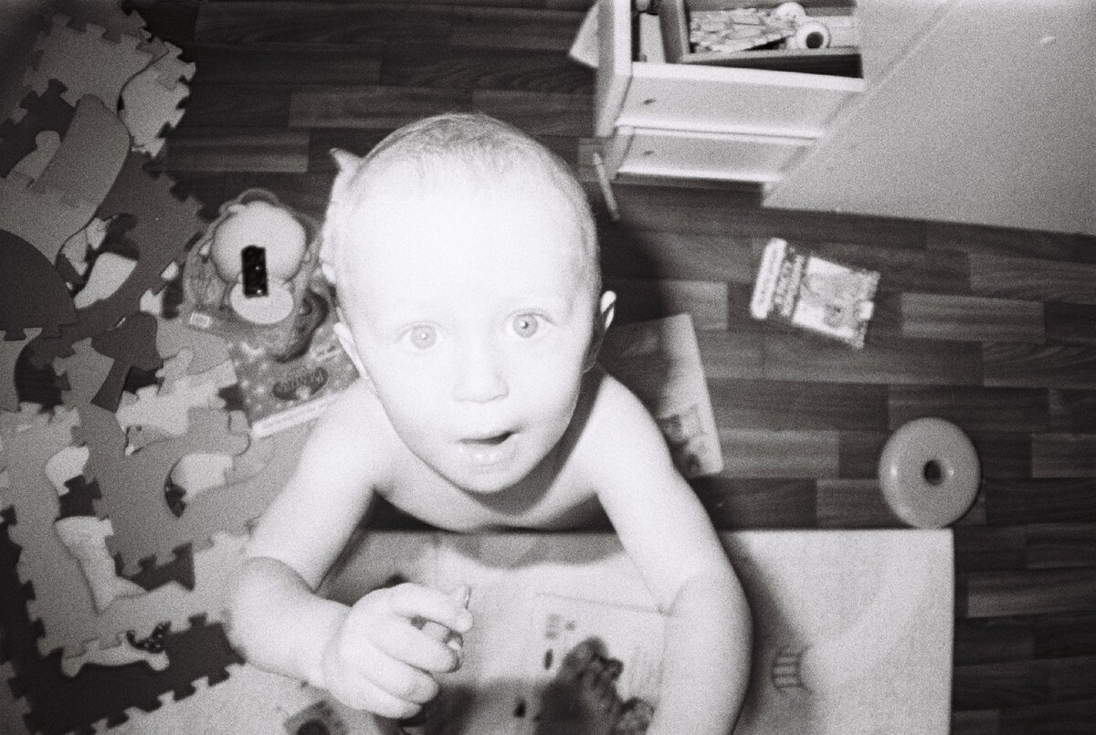 Фото из личного архива. Пленка Ilford. Камера Lasardina DYM 