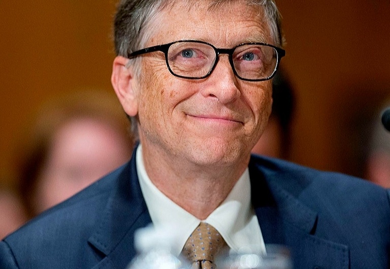 Уильям Генри Гейтс III, более известный как Билл Гейтс.