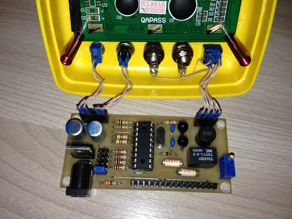 Многофункциональный измеритель LCR-T4 (RLC, ESR, транзисторы)