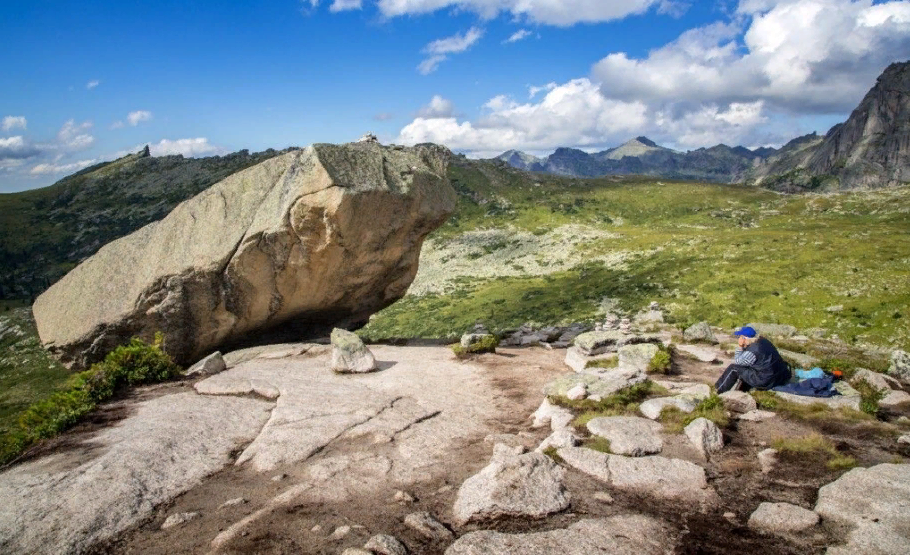 Камень ергаки фото Маршрут: Ергаки, Висячий камень ПоискПути Дзен