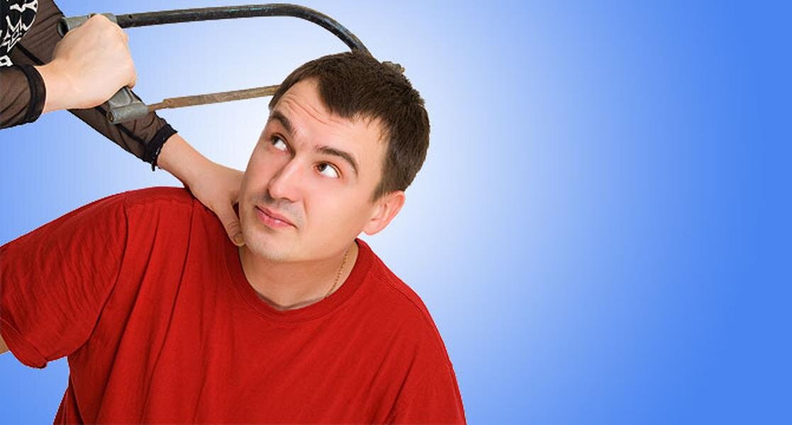 А зачем она это делает?