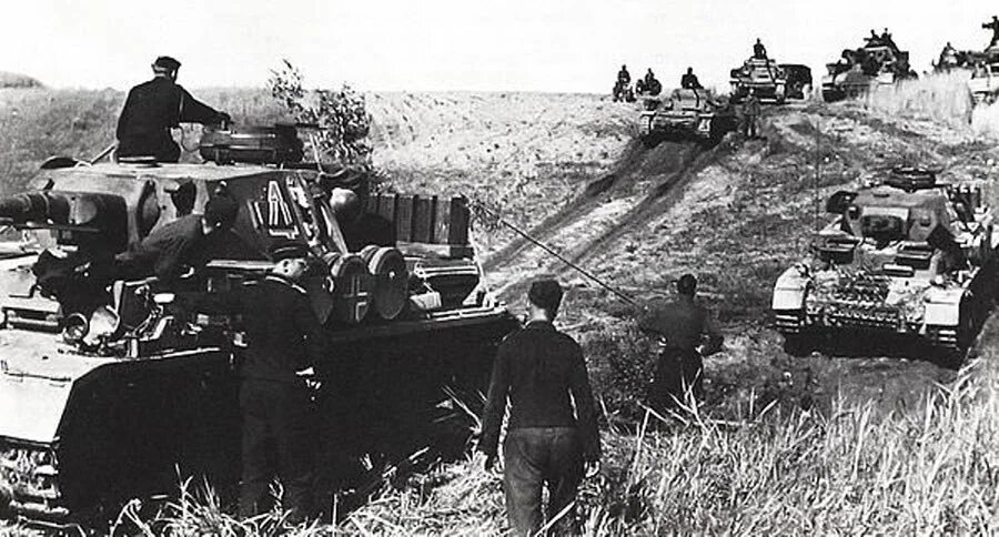 немецкая танковая колонна