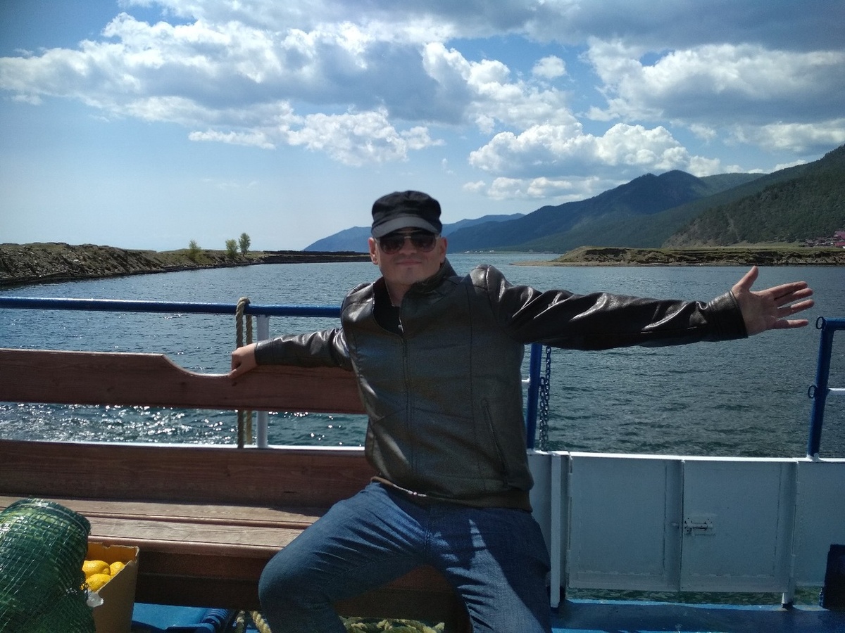 "КЕДР" отходит от Листвянки