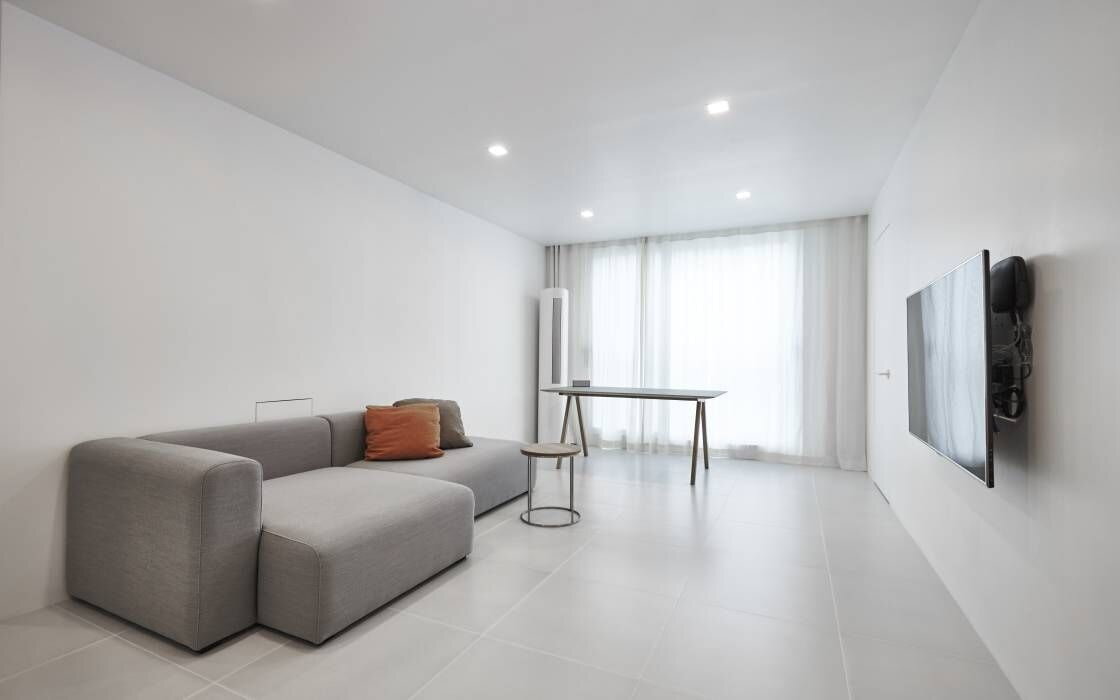 Типичная гостиная в стиле минимализм