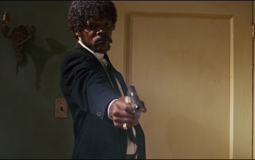 Кадр взят из фильма "Криминальное чтиво"