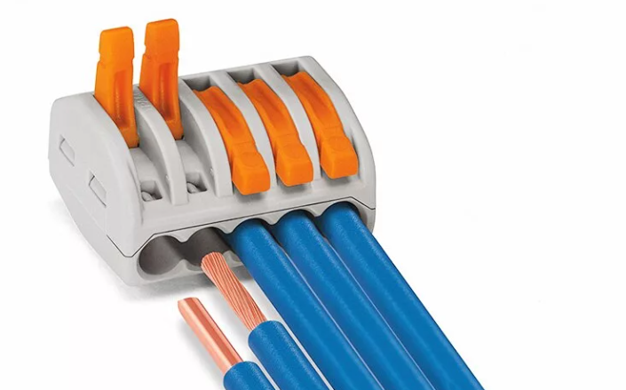 Современные соединители достаточно хорошо изолированы и обычно не требуют дополнительной защиты