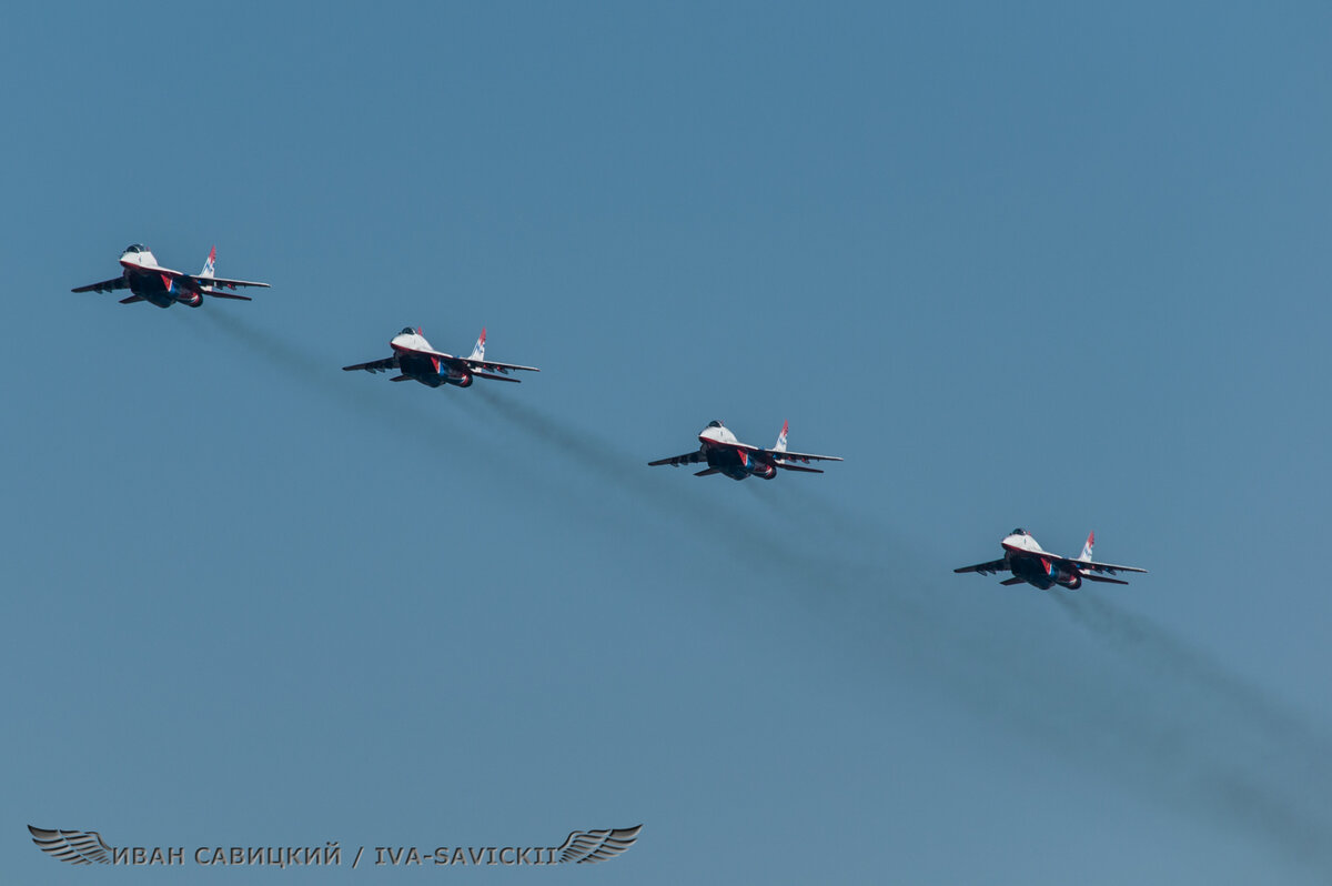 Самолёты МиГ-29 пилотажной группы "Стрижи", Краснодар-Центральный, 11/2013