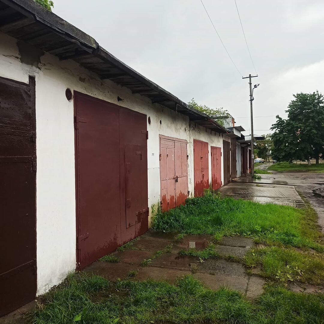 Вот, кстати, и тот гараж