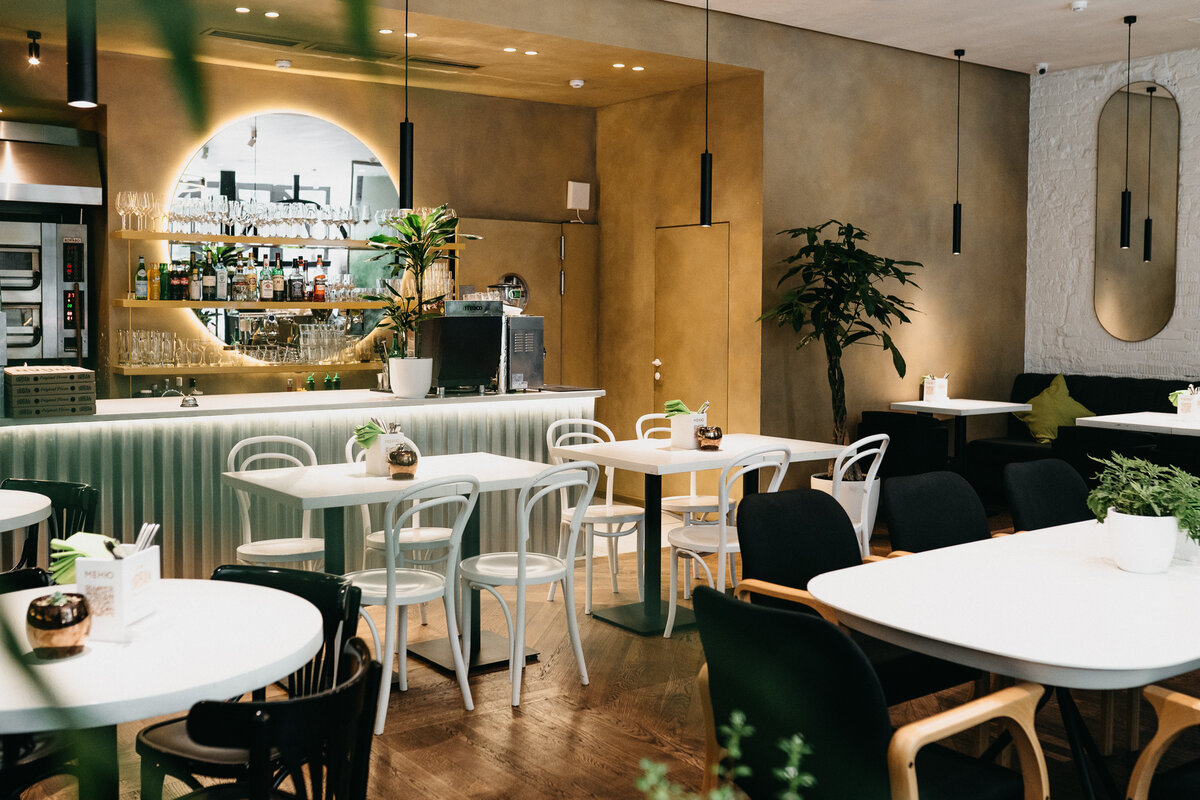 Интерьер ресторана Urban Pizza на ул.Красина д7с1