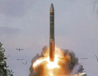 Пуск межконтинентальной баллистической ракеты комплекса "Ярс" (Wikipedia.org)