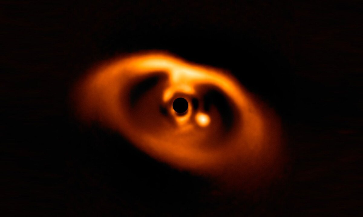 Фото: NASA / Изображение формирования планеты вокруг карликовой звезды PDS 70