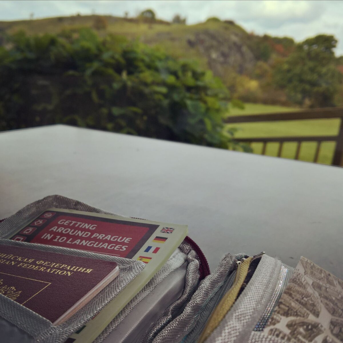 Перед входом в парк можно выпить кофе в Mc`Donalds с самым живописным видом. 