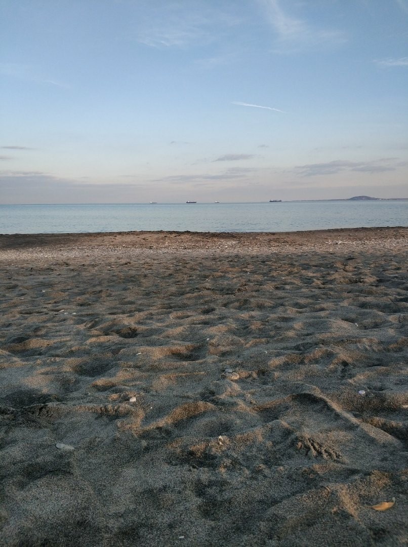 Пляж Бургаса, конец января (на улице +18)