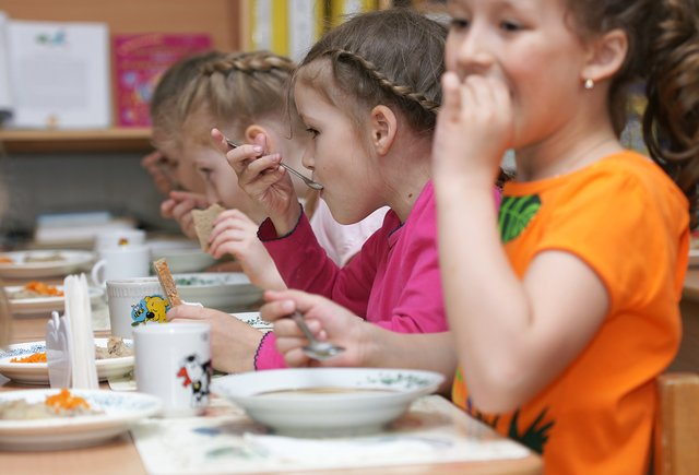 Изображение на обложке: Alexey Smyshlyaev / Shutterstock 