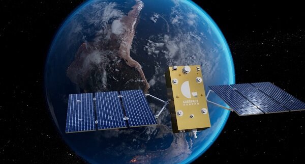 спутник GeeSAT