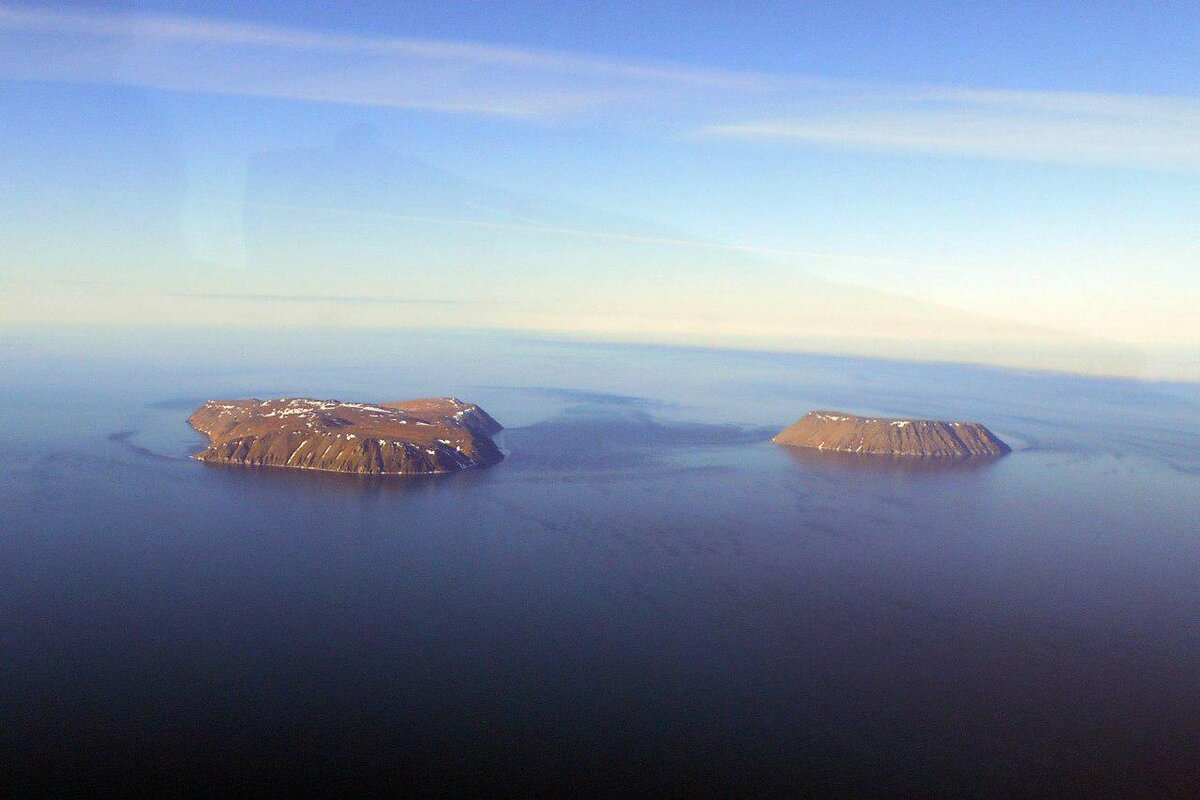 Берингово море и пролив. И острова.  фото: картинки  яндекса.