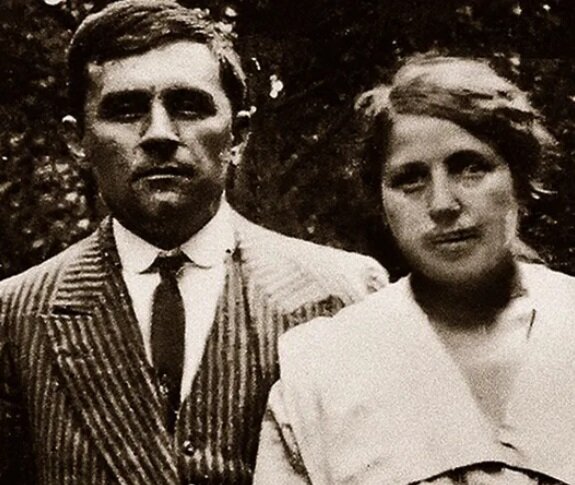 Единственное фото Казимира Малевича и Софьи, что я нашла.